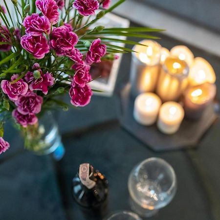 Plac Bankowy Serviced Apartments Varsavia Esterno foto