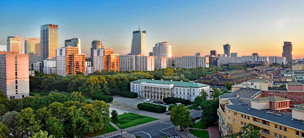 Plac Bankowy Serviced Apartments Varsavia Esterno foto