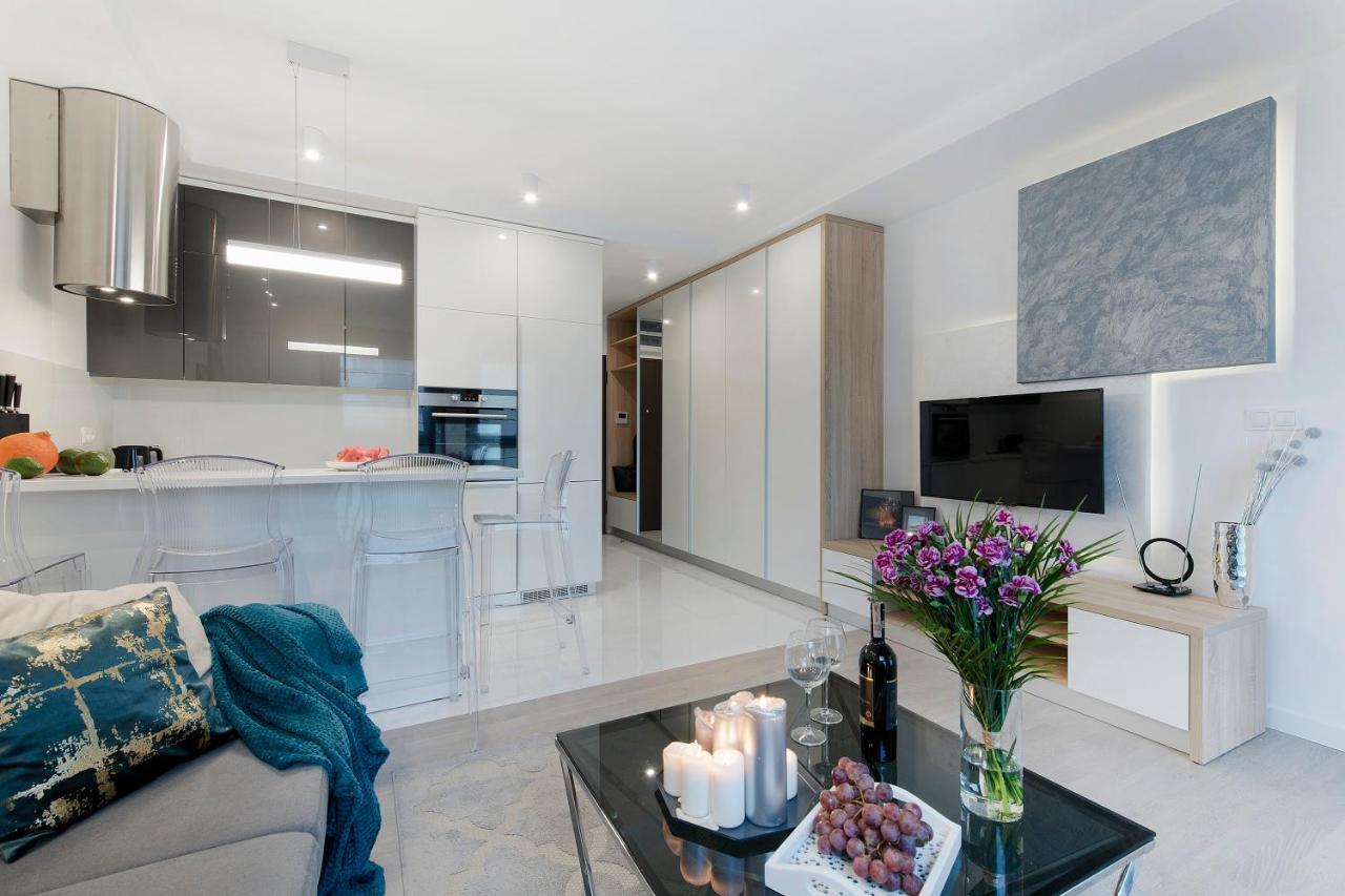 Plac Bankowy Serviced Apartments Varsavia Esterno foto