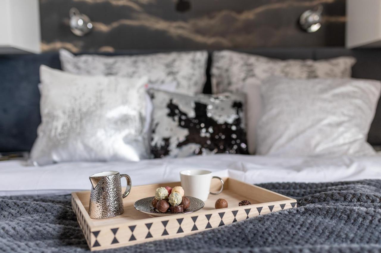 Plac Bankowy Serviced Apartments Varsavia Esterno foto