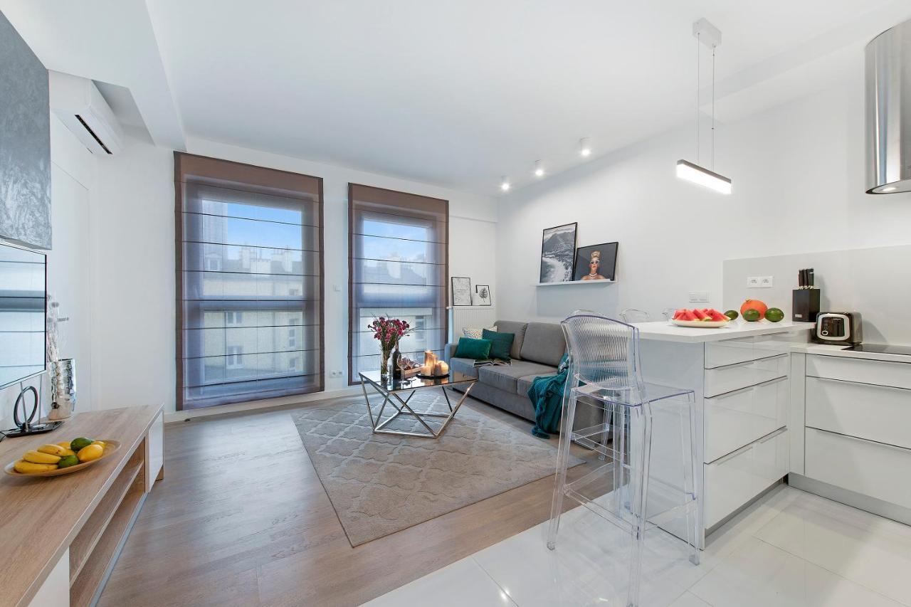 Plac Bankowy Serviced Apartments Varsavia Esterno foto