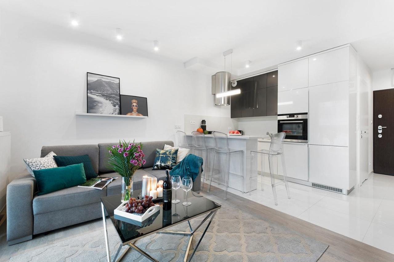 Plac Bankowy Serviced Apartments Varsavia Esterno foto